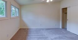 1303 NE 66th Street, Gladstone, MO 64118
