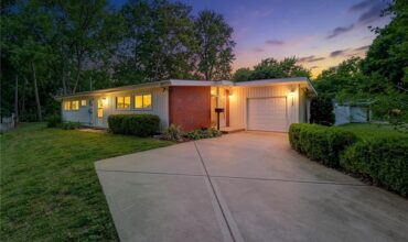 1303 NE 66th Street, Gladstone, MO 64118