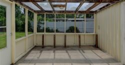 1303 NE 66th Street, Gladstone, MO 64118