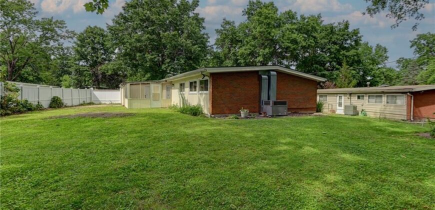 1303 NE 66th Street, Gladstone, MO 64118