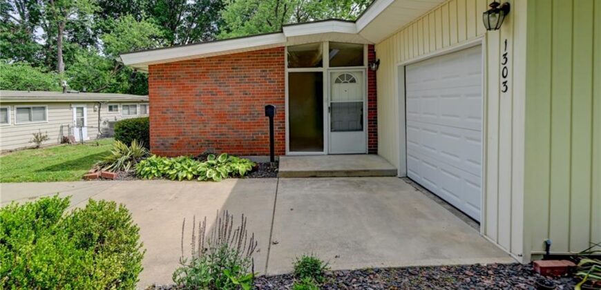 1303 NE 66th Street, Gladstone, MO 64118