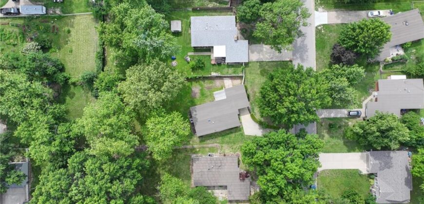 1303 NE 66th Street, Gladstone, MO 64118