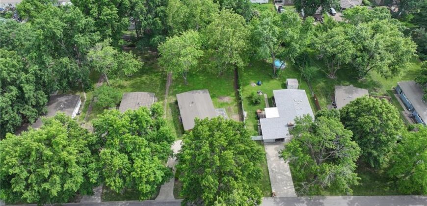 1303 NE 66th Street, Gladstone, MO 64118