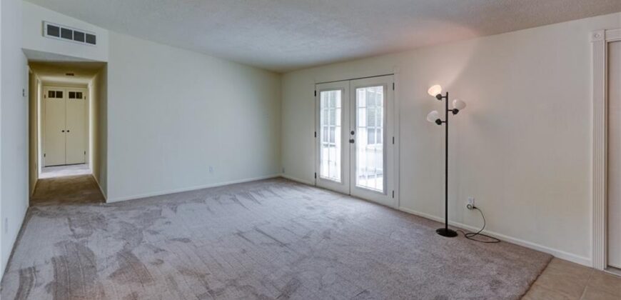 1303 NE 66th Street, Gladstone, MO 64118