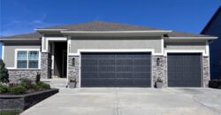 7450 NW Douglas Court, Parkville, MO 64152