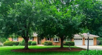 922 Ridgeway Drive, Liberty, MO 64068