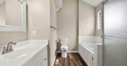 11027 N Mckinley Avenue, Kansas City, MO 64157
