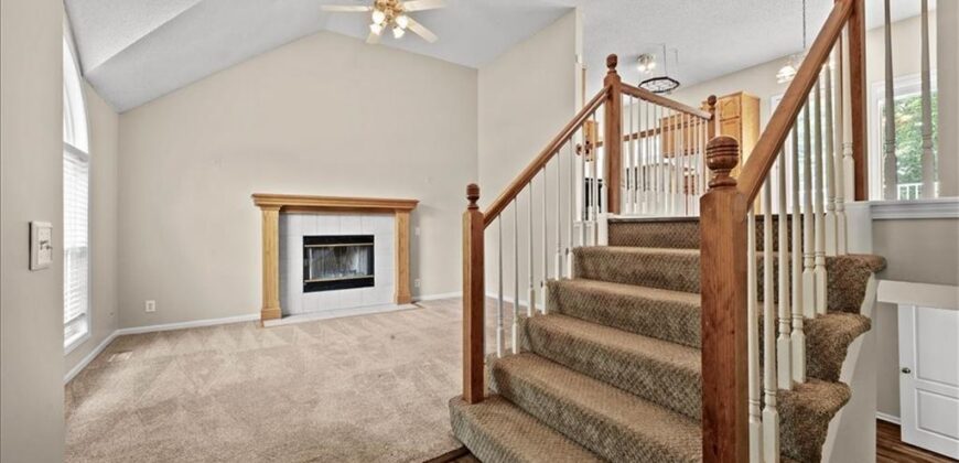 11027 N Mckinley Avenue, Kansas City, MO 64157