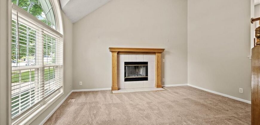 11027 N Mckinley Avenue, Kansas City, MO 64157