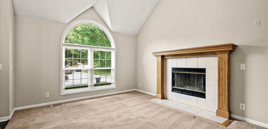 11027 N Mckinley Avenue, Kansas City, MO 64157