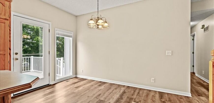 11027 N Mckinley Avenue, Kansas City, MO 64157