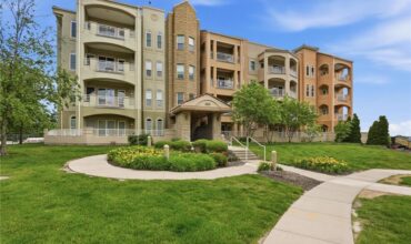 3800 N Mulberry Drive, Kansas City, MO 64116