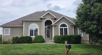 1709 Cambridge Circle, Kearney, MO 64060
