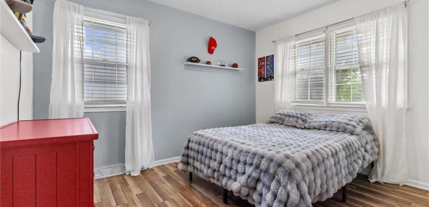 209 Augustus Drive, Excelsior Springs, MO 64024
