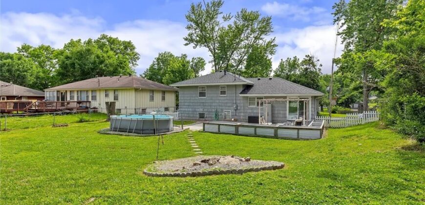 209 Augustus Drive, Excelsior Springs, MO 64024