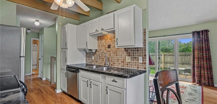 5737 N Oregon Avenue, Kansas City, MO 64151