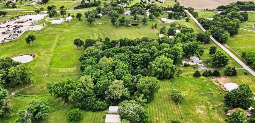 14308 Raymond Road, Kearney, MO 64060