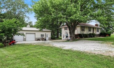 14308 Raymond Road, Kearney, MO 64060