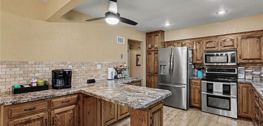 14308 Raymond Road, Kearney, MO 64060