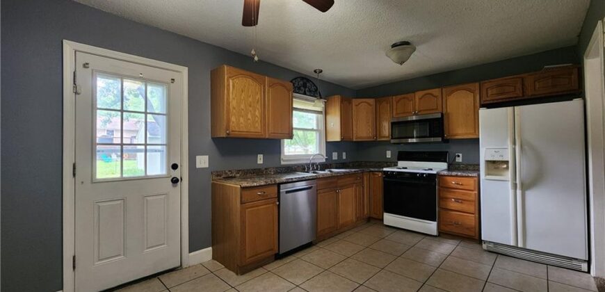 115 SHERRI Lane, Excelsior Springs, MO 64024
