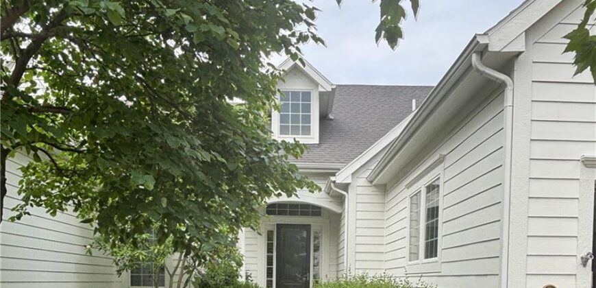 9657 Lime Stone Road, Parkville, MO 64152