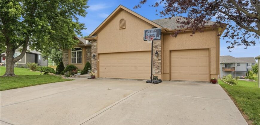 1601 Chisam Road, Kearney, MO 64060