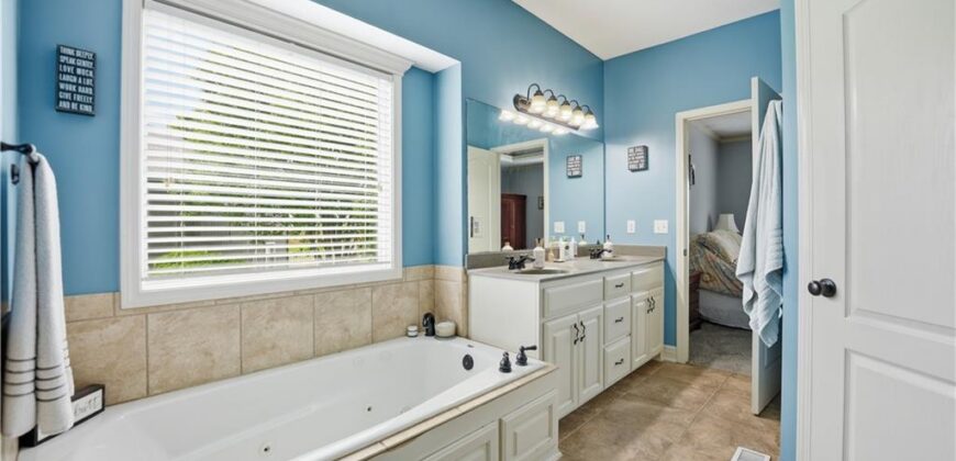 1601 Chisam Road, Kearney, MO 64060