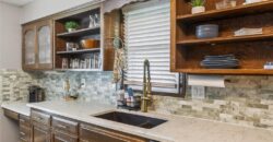 7135 Edge Hill Road, Kansas City, MO 64152