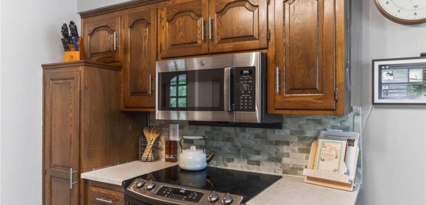 7135 Edge Hill Road, Kansas City, MO 64152