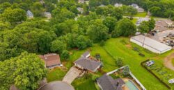 7135 Edge Hill Road, Kansas City, MO 64152