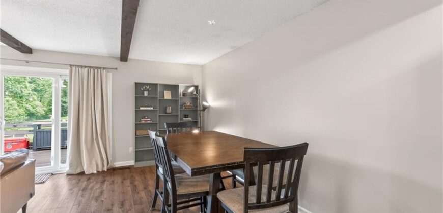 7135 Edge Hill Road, Kansas City, MO 64152