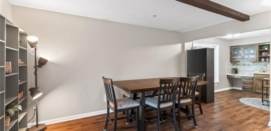 7135 Edge Hill Road, Kansas City, MO 64152