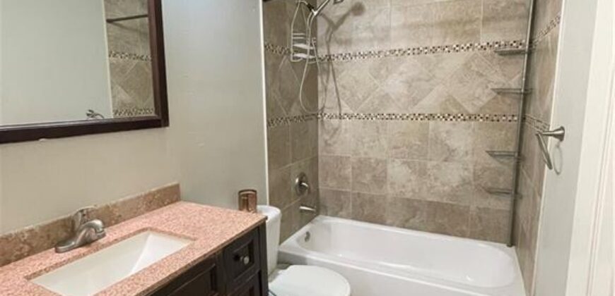 212 Jackson Avenue, Liberty, MO 64068