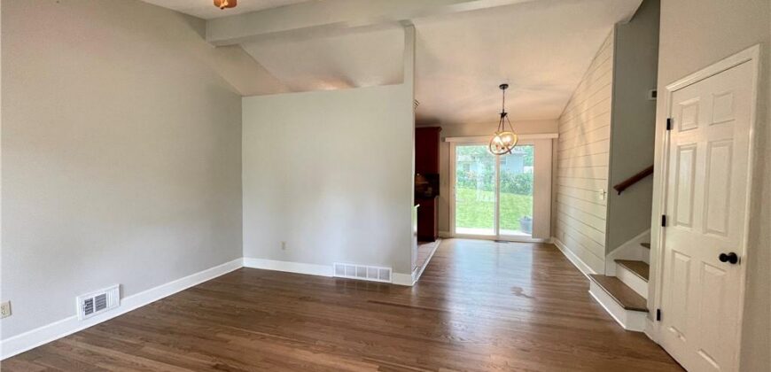 212 Jackson Avenue, Liberty, MO 64068