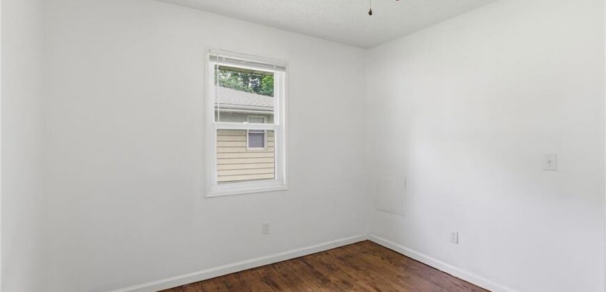 5249 N Richmond Avenue, Kansas City, MO 64119