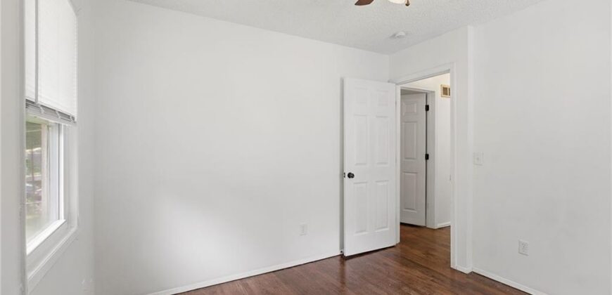 5249 N Richmond Avenue, Kansas City, MO 64119