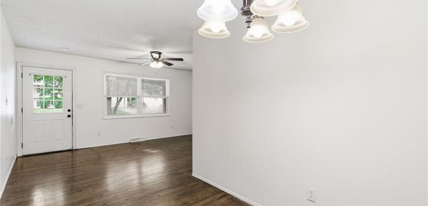 5249 N Richmond Avenue, Kansas City, MO 64119