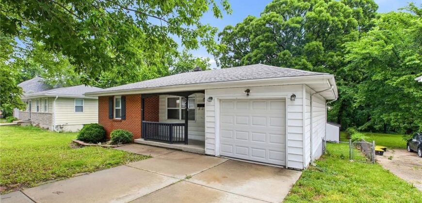 5249 N Richmond Avenue, Kansas City, MO 64119