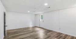 5249 N Richmond Avenue, Kansas City, MO 64119