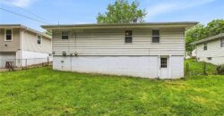 5249 N Richmond Avenue, Kansas City, MO 64119