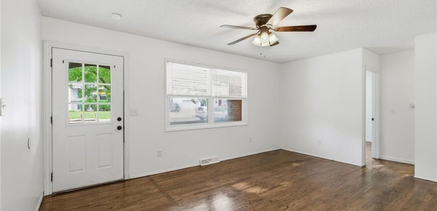5249 N Richmond Avenue, Kansas City, MO 64119