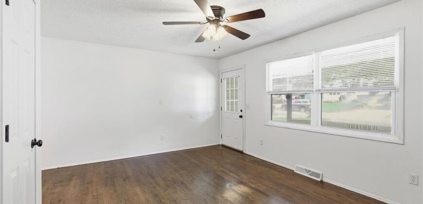 5249 N Richmond Avenue, Kansas City, MO 64119