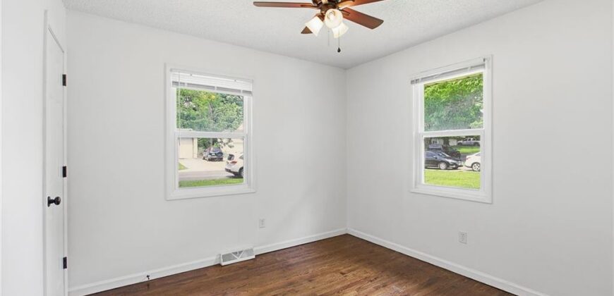5249 N Richmond Avenue, Kansas City, MO 64119