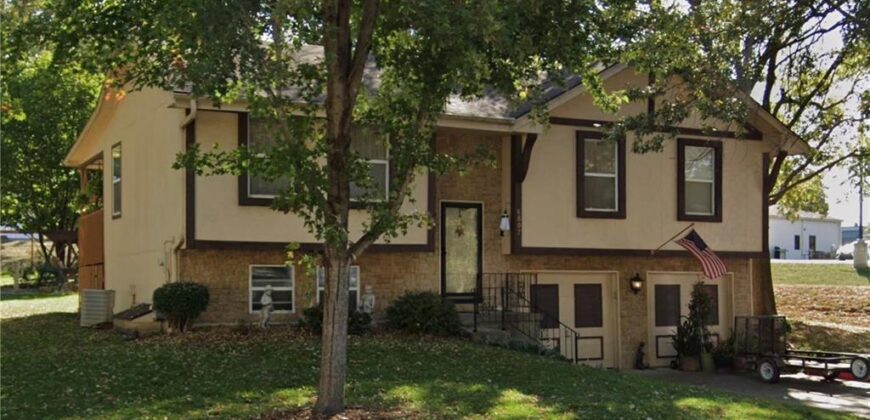 6807 Orchard Street, Liberty, MO 64068