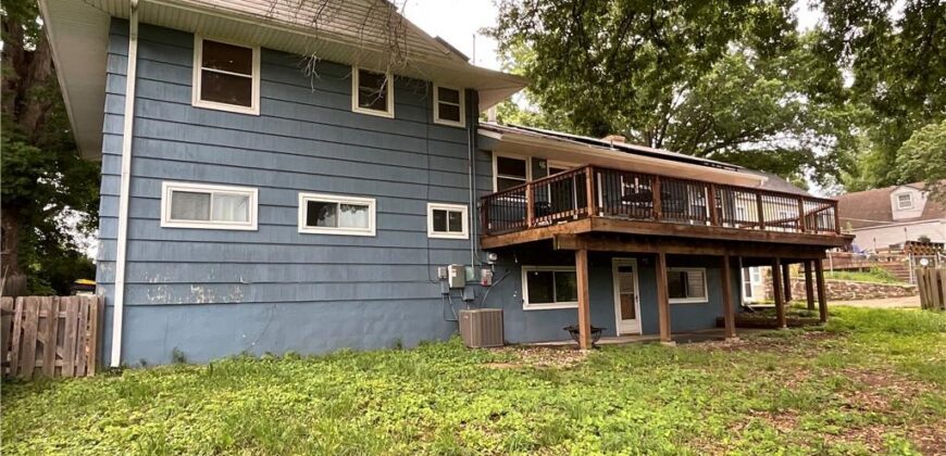 3706 N Grand Avenue, Kansas City, MO 64116