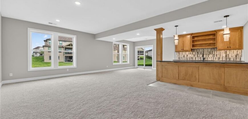 4867 NW Vicolo Dellamore Way, Riverside, MO 64150