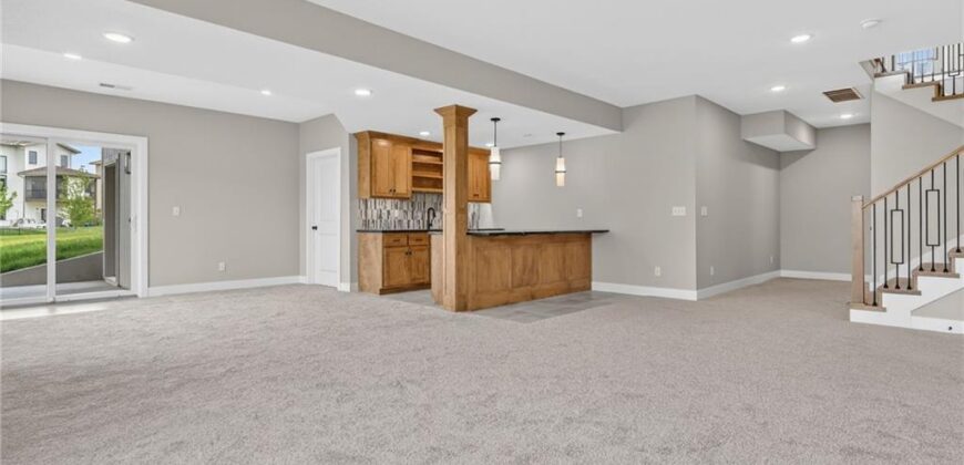 4867 NW Vicolo Dellamore Way, Riverside, MO 64150