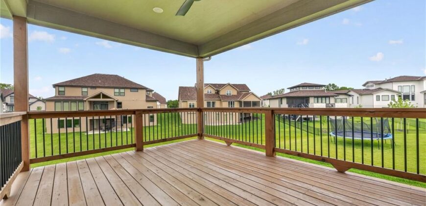 4867 NW Vicolo Dellamore Way, Riverside, MO 64150