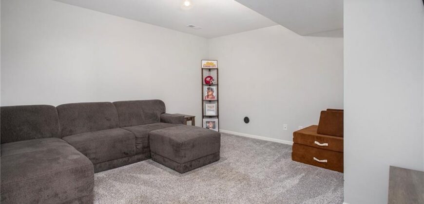 1000 W 10th Avenue, Kearney, MO 64060