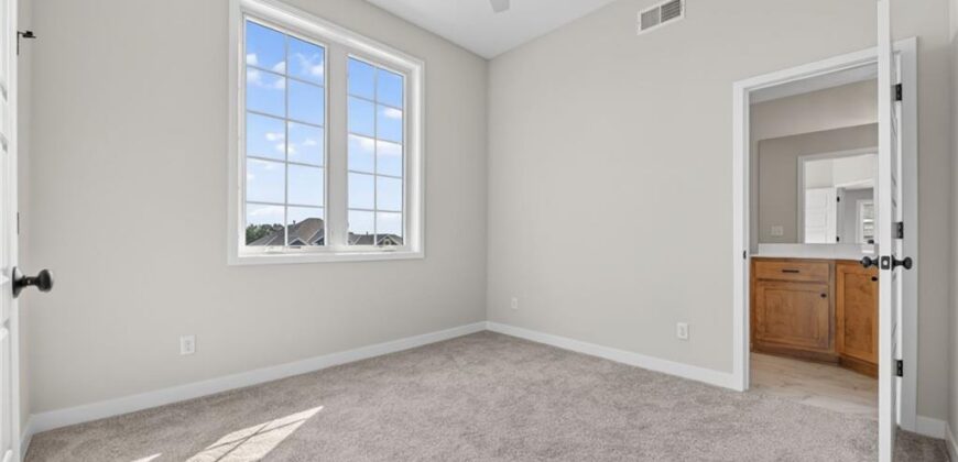 8007 NE 77th Street, Kansas City, MO 64158